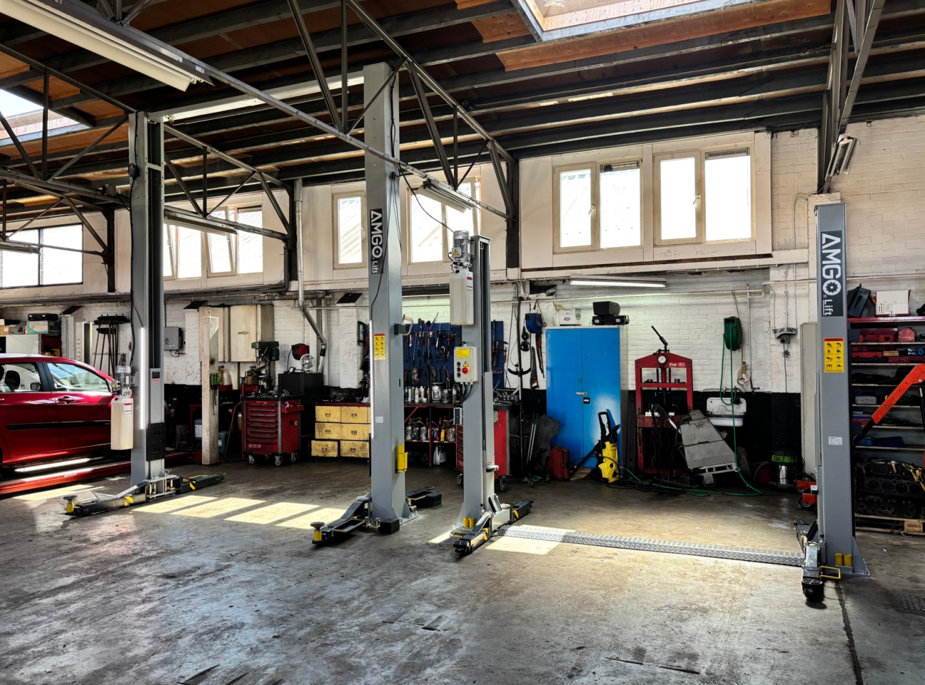 AMGO E240 & 250SACH Twee Koloms Hefbrug