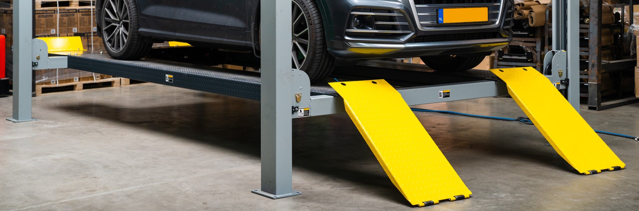 APK Hefbrug AMGO A440 4-Koloms Hefbrug Keuring